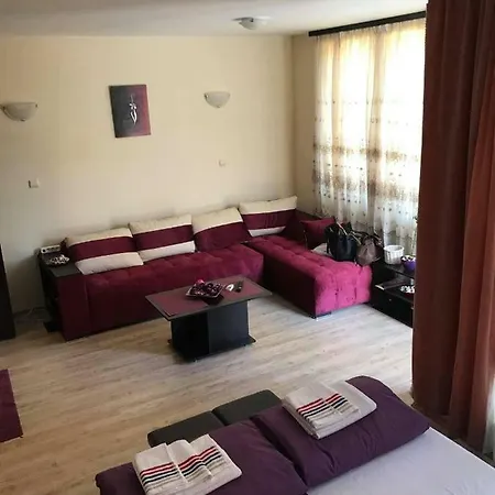 Nestinarka Complex - Emili דירה