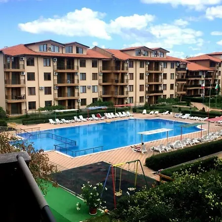 Nestinarka Complex - Emili * Tsarévo