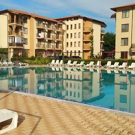 Nestinarka Complex - Emili Carevo