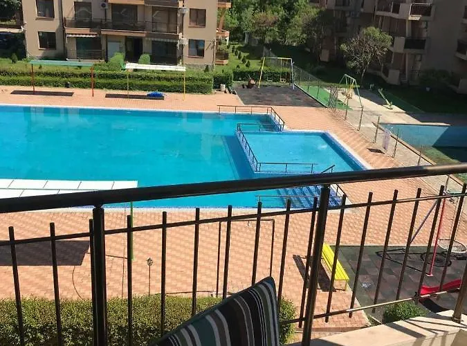 Апартаменты Nestinarka Complex - Emili Царёво